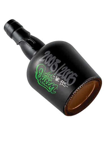 black-edition-floating-bottle-top-1